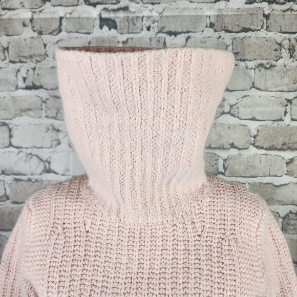 Banana Republic Balletcore Chunky Blush  Alpace Wool Turtleneck Sweater Medium - Picture 10 of 14